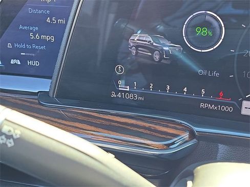 Certified 2022 Cadillac Escalade Premium Luxury image 12