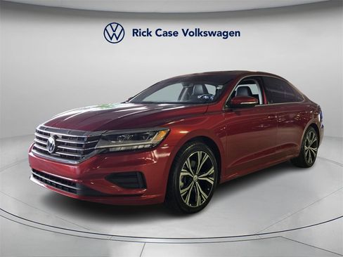 Used 2022 Volkswagen Passat 2.0T SE image 9