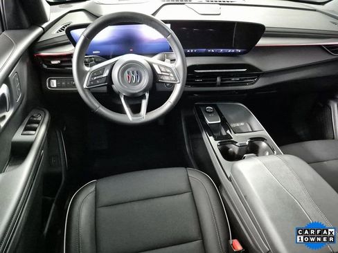 Certified 2025 Buick Enclave Preferred image 10