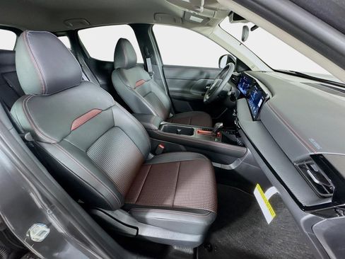 New 2026 Nissan Kicks SR FWD image 25