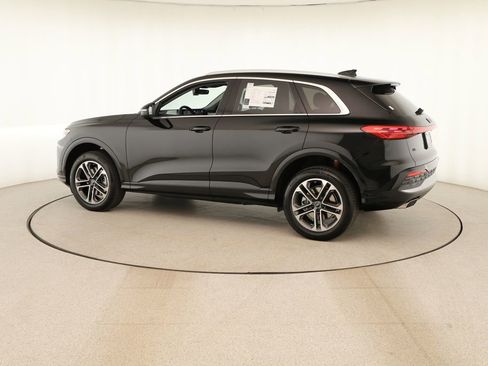 New 2026 Audi Q5 Premium AWD/4WD image 3