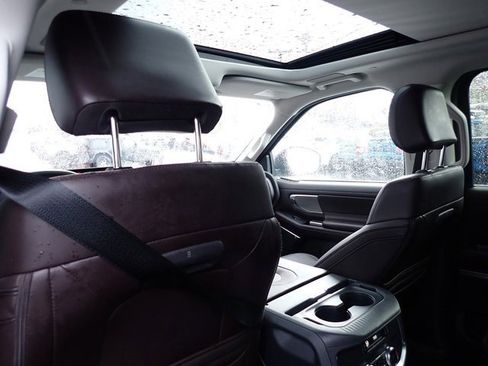 Certified 2025 Ford Expedition Max Platinum w/ Platinum Ultimate Package image 18