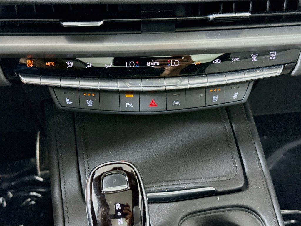 Used 2024 Cadillac XT4 Sport AWD/4WD image 16