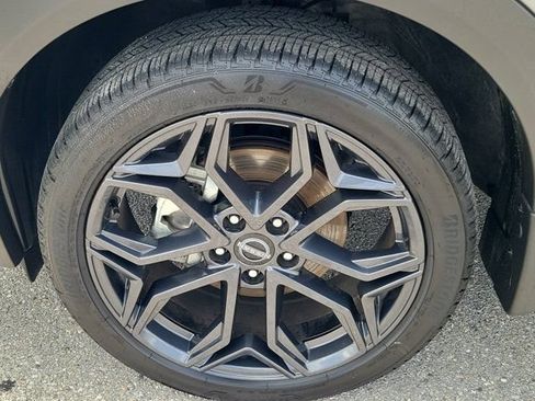 Certified 2026 Nissan Kicks SR FWD image 8