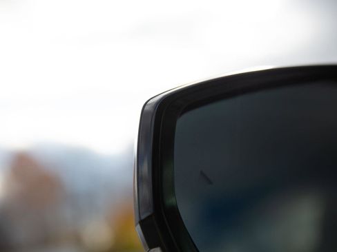 Used 2023 Jeep Grand Cherokee Limited image 10