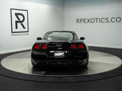 Used 2007 Chevrolet Corvette Z06 w/ Preferred Equipment Group RWD image 5