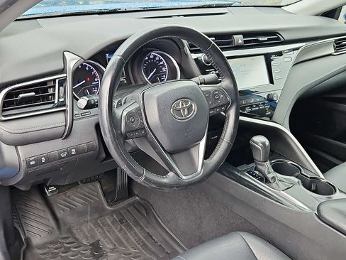 Used 2019 Toyota Camry SE FWD image 26