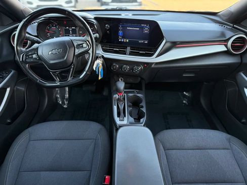 Used 2024 Chevrolet Trax RS w/ Driver Confidence Package FWD image 15
