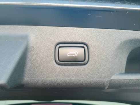 Used 2024 Hyundai Palisade SEL FWD image 25