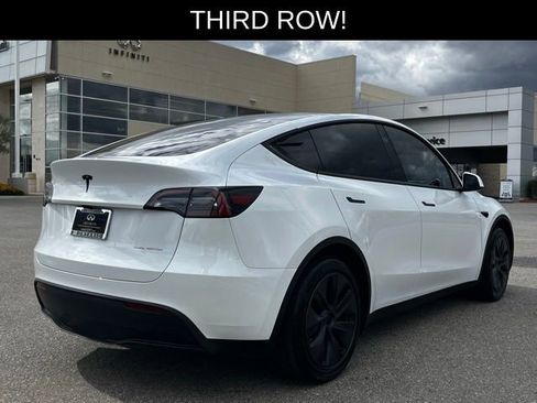 Used 2024 Tesla Model Y Long Range AWD/4WD image 4