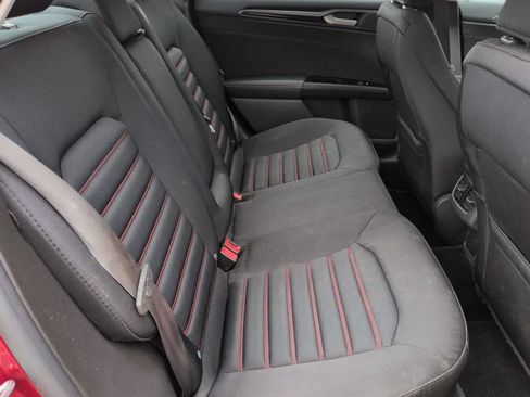 Used 2016 Ford Fusion SE FWD image 20