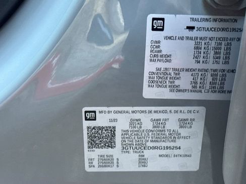 Used 2024 GMC Sierra 1500 Elevation w/ Elevation Premium Package image 35