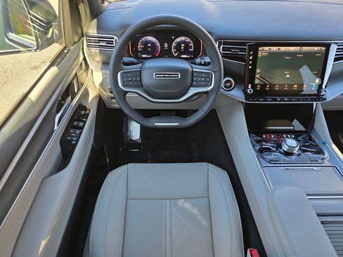 New 2026 Jeep Grand Wagoneer 4WD image 29