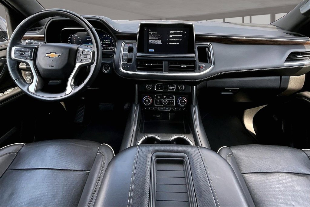 Used 2022 Chevrolet Suburban Premier AWD/4WD image 16