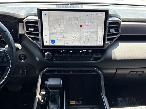 Used 2025 Toyota Tundra Limited AWD/4WD image 15