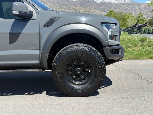 Used 2020 Ford F150 Raptor w/ Equipment Group 802A Luxury AWD/4WD image 3