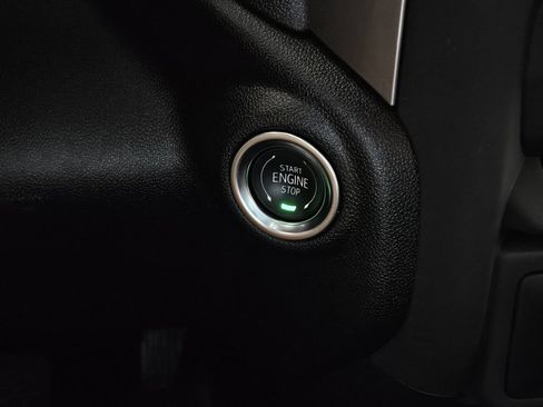 Used 2025 Chevrolet Silverado 1500 Custom RWD image 18