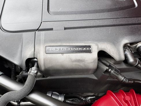 Used 2016 Jaguar F-TYPE Coupe image 38