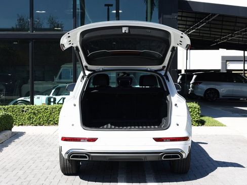 Used 2023 Audi Q5 2.0T Premium w/ Convenience Package image 7