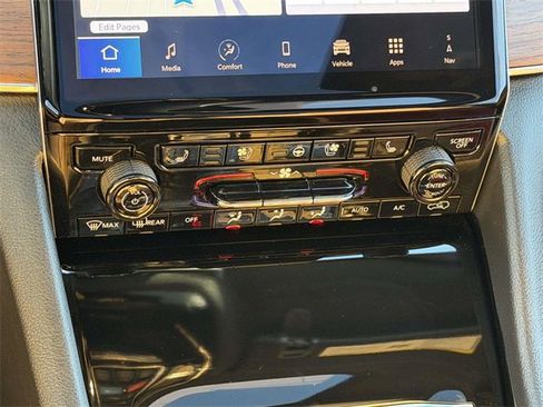 Used 2024 Jeep Grand Cherokee L Summit image 18