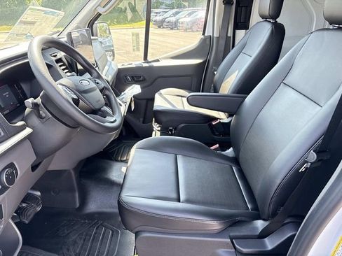 New 2026 Ford Transit 250 148 Medium Roof RWD image 22