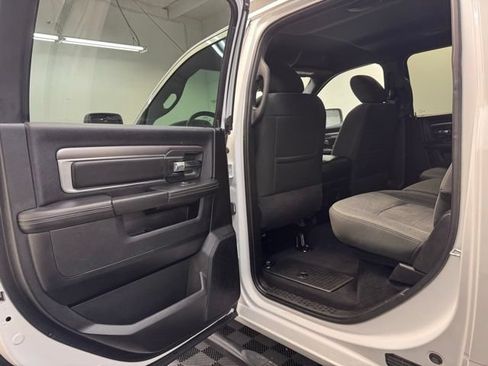 Used 2021 RAM 1500 Classic Warlock AWD/4WD image 31