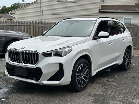 Used 2023 BMW X1 xDrive28i w/ Premium Package AWD/4WD image 7