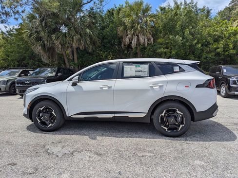 New 2026 Kia Sportage EX FWD image 5