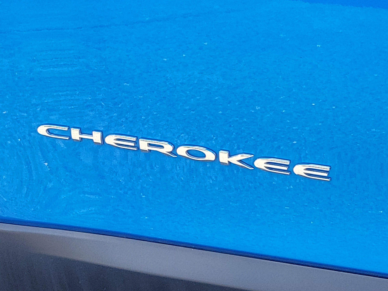 Used 2022 Jeep Cherokee Limited AWD/4WD image 27