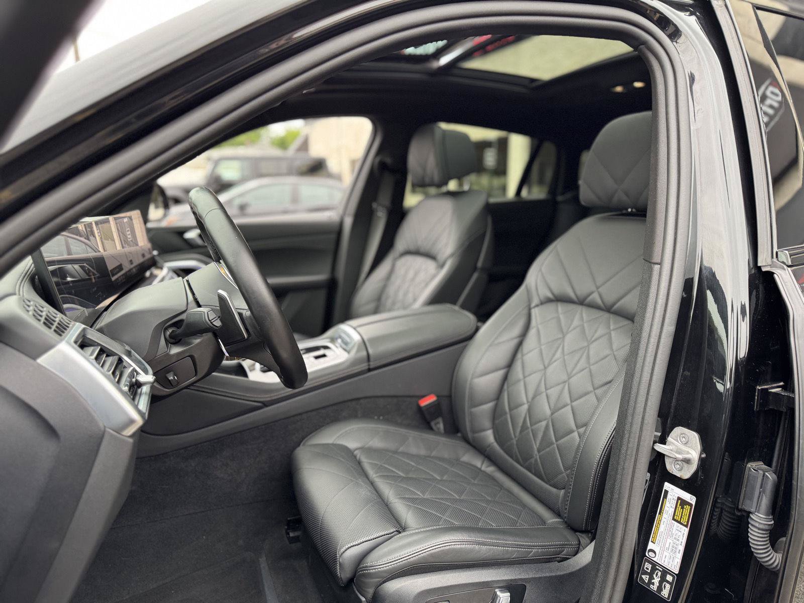 Used 2025 BMW X6 xDrive40i AWD/4WD image 21