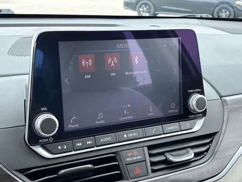 Used 2023 Nissan Altima 2.5 SV FWD image 29