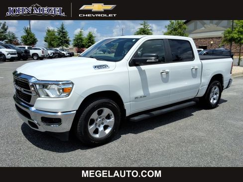 Used 2019 RAM 1500 Big Horn RWD image 1