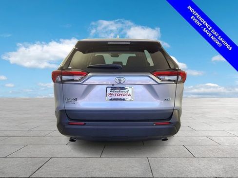 Used 2025 Toyota RAV4 XLE w/ Convenience Package FWD image 7