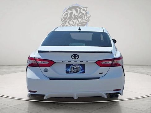 Used 2020 Toyota Camry SE FWD image 4