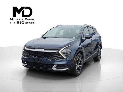 Used 2025 Kia Sportage EX image 2