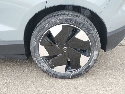 New 2026 Volvo EX30 Ultra w/ Protection Package Premier image 28