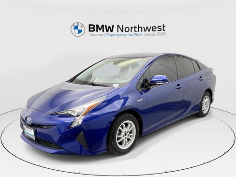 Used 2018 Toyota Prius Two w/ Prius Two Safety Plus Package FWD image 1