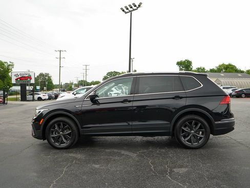Used 2024 Volkswagen Tiguan SE FWD image 22