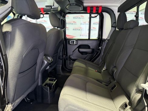 Used 2023 Jeep Gladiator Willys image 43