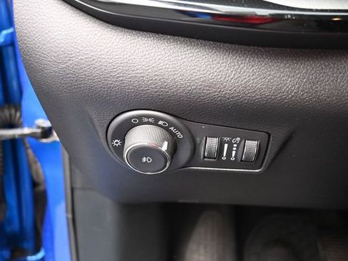 Used 2025 Jeep Compass Trailhawk AWD/4WD image 18