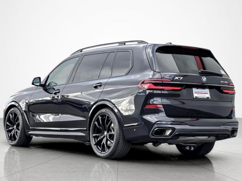 Used 2024 BMW X7 xDrive40i w/ M Sport Package image 3