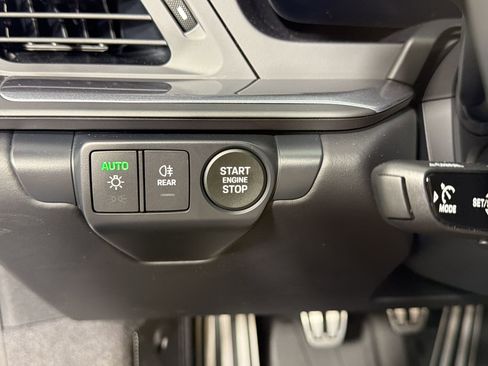 Certified 2025 Porsche 911 Carrera T RWD image 17