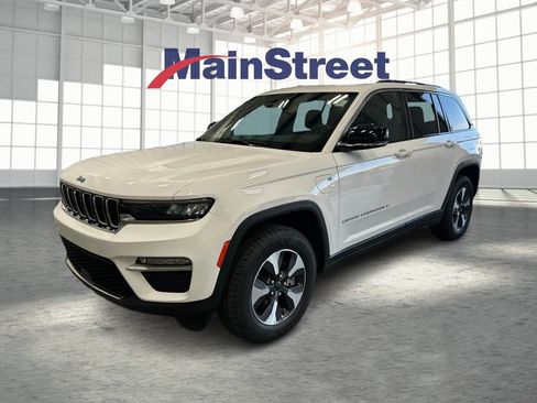 Used 2024 Jeep Grand Cherokee Limited 4xe AWD/4WD image 1