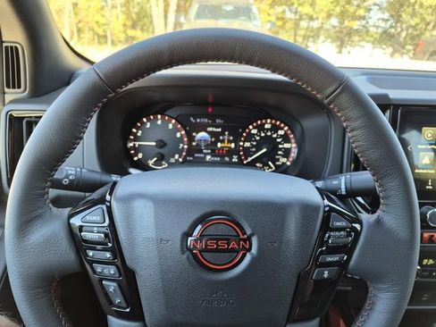 New 2026 Nissan Frontier PRO-4X w/ Pro-4x Convenience Package image 14