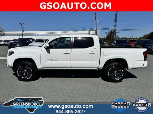 Used 2023 Toyota Tacoma SR5 w/ Technology Package image 3