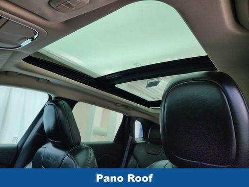 Used 2016 Jeep Cherokee Limited AWD/4WD image 11