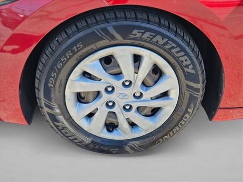 Used 2017 Hyundai Elantra SE FWD image 20