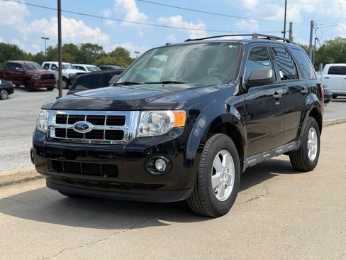 Used 2012 Ford Escape XLT AWD/4WD image 2
