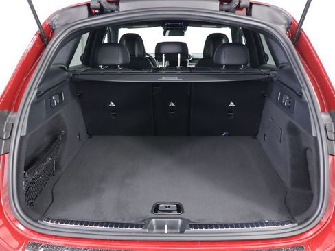 Certified 2025 Mercedes-Benz GLC 300 image 29