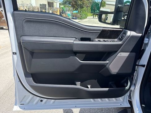 New 2026 Ford F250 Lariat w/ Black Appearance Package AWD/4WD image 28